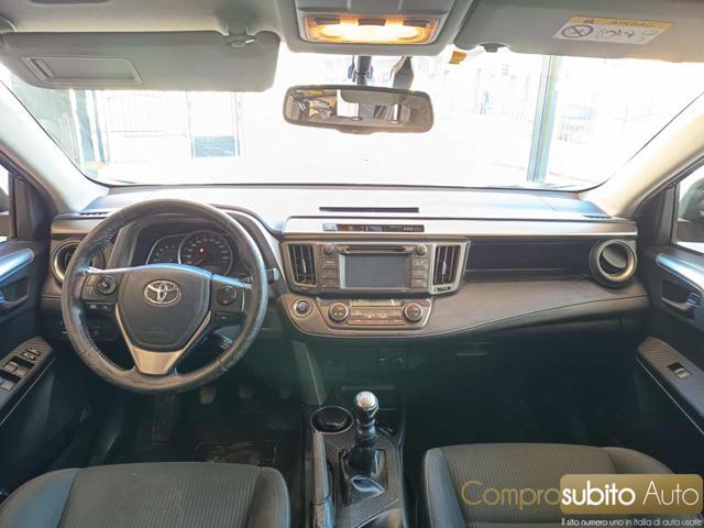 TOYOTA RAV 4 MY23 RAV4 2.0 D-4D 4WD Lounge