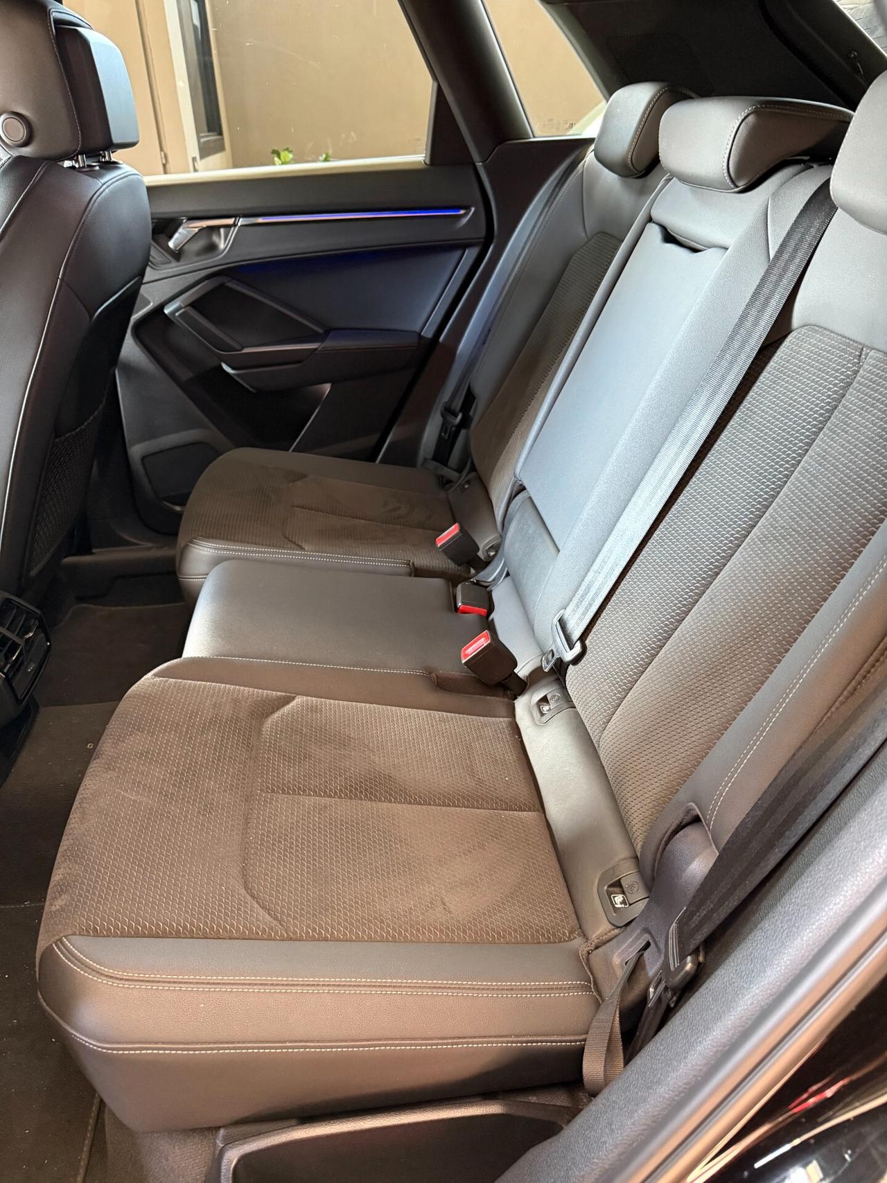 Audi Q3 40 TFSI quattro S tronic line edition