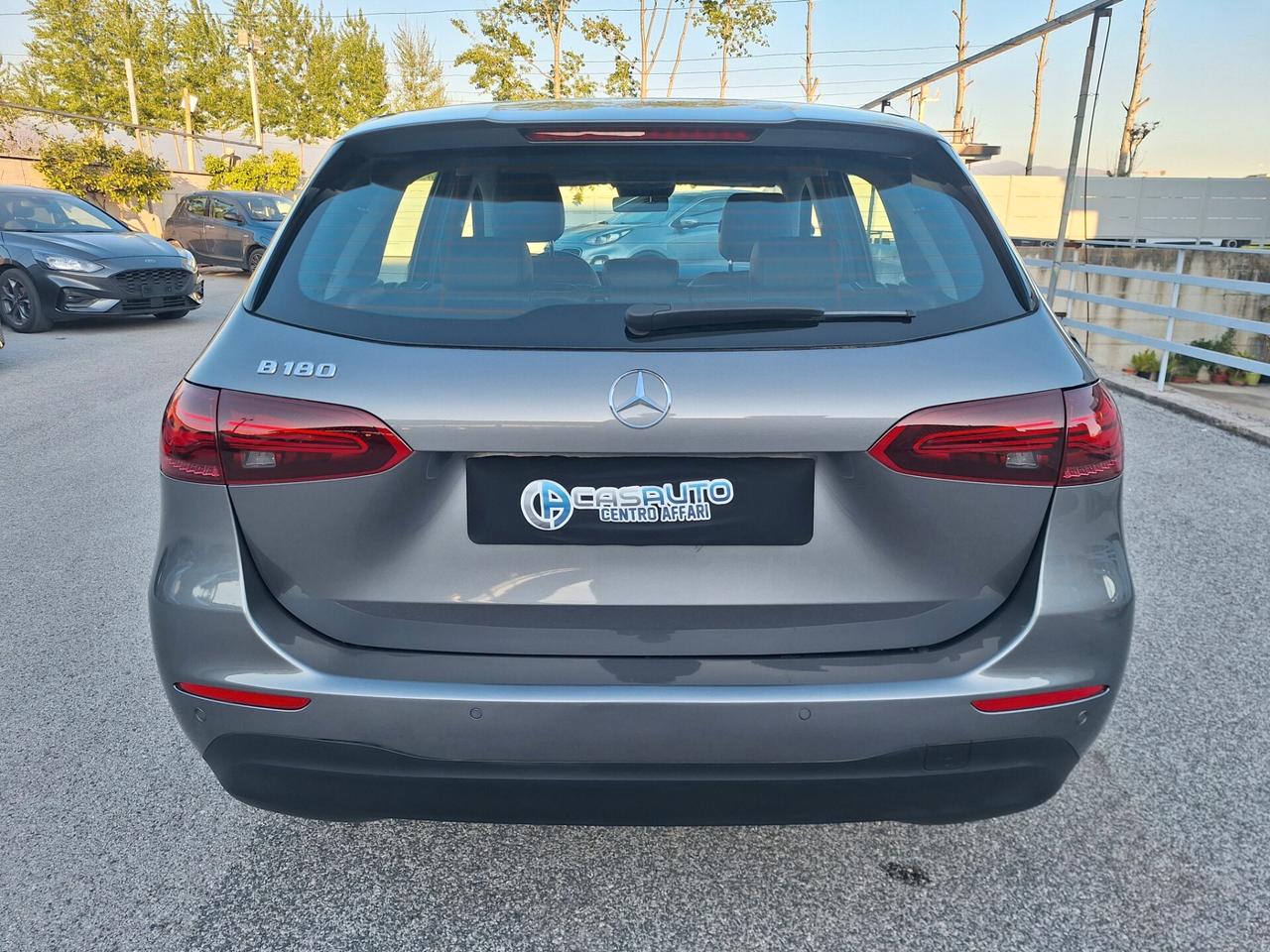 Mercedes-benz B 180 Automatic Advanced RETROCAM- 2023