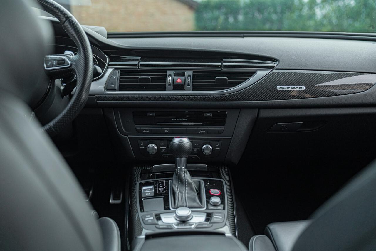 Audi RS6 AVANT - RDS01805