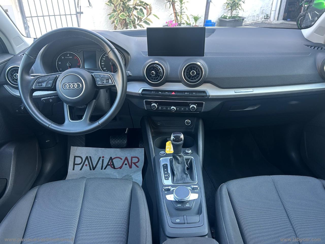 AUDI Q2 30 TDI S tronic Identity Black