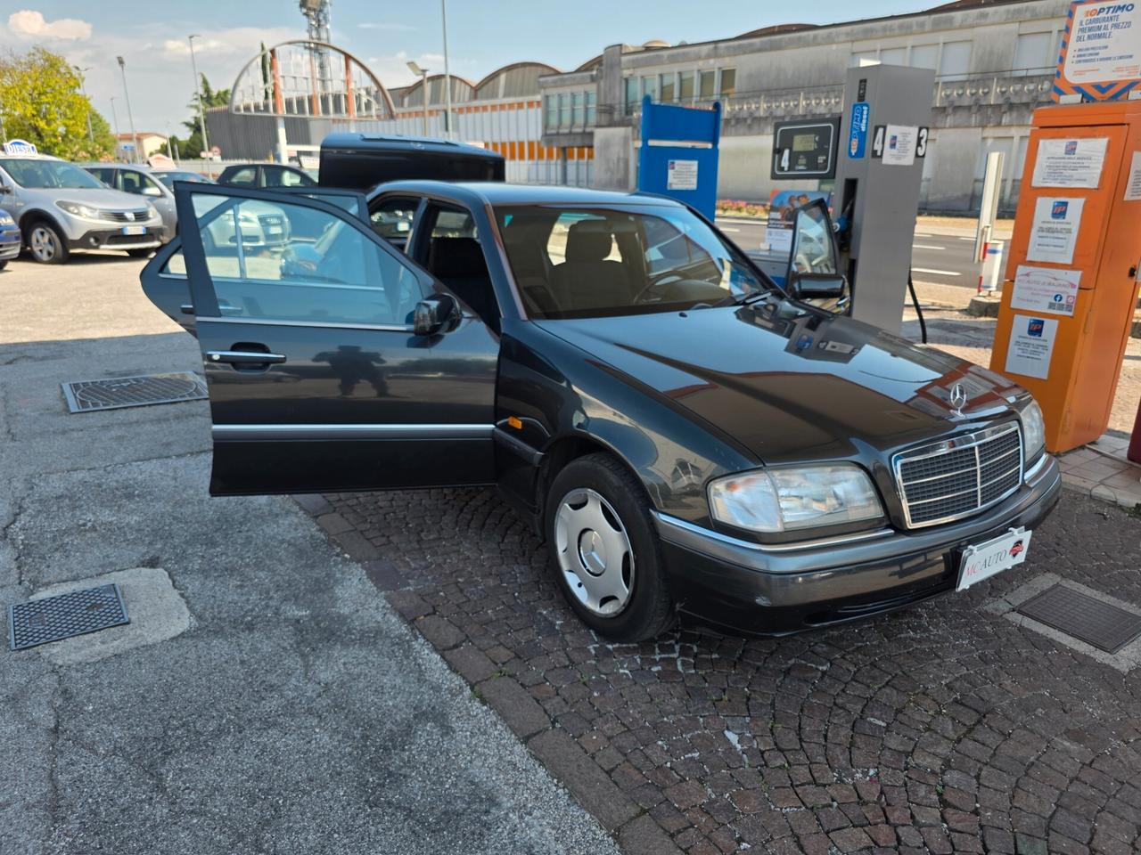 Mercedes-benz C 180 cat Elegance Unicoproprietario Neopatentati ok