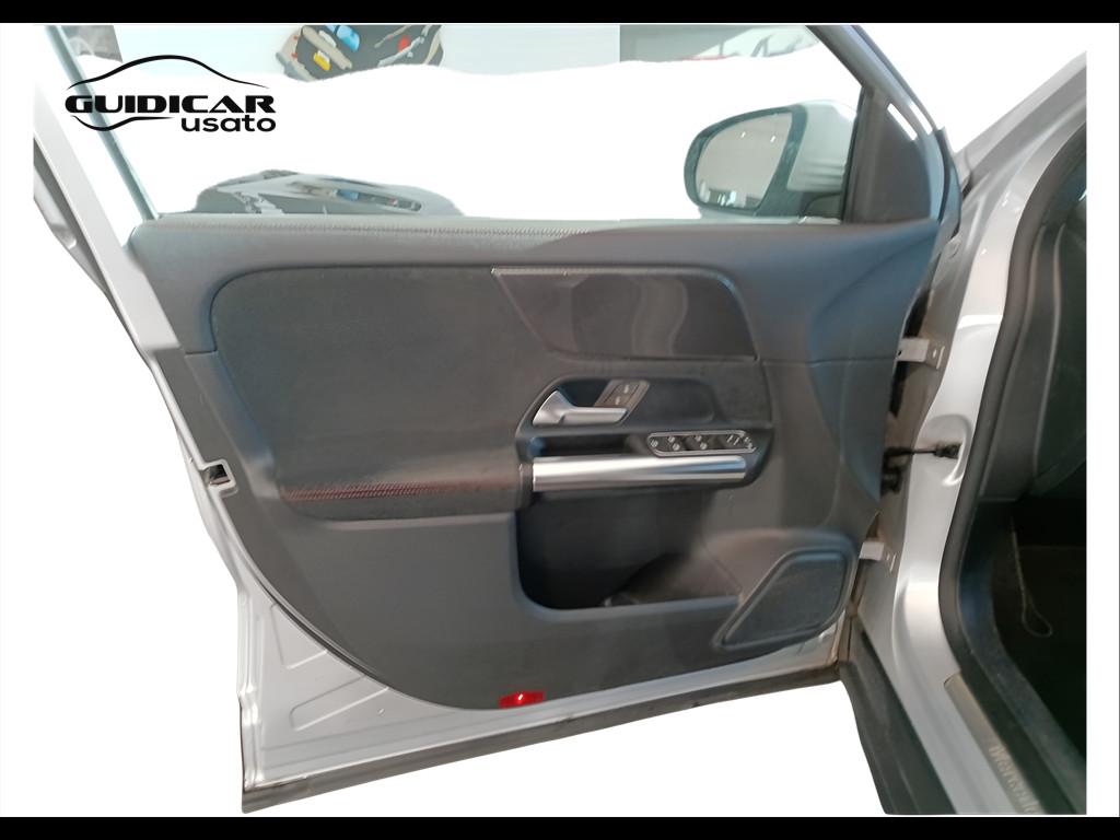 Mercedes-Benz GLA-H247 2020 - GLA 180 d Premium auto