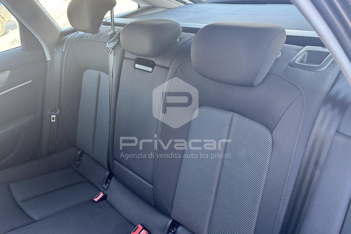 AUDI A6 40 2.0 TDI quattro ultra S tronic Business Sport