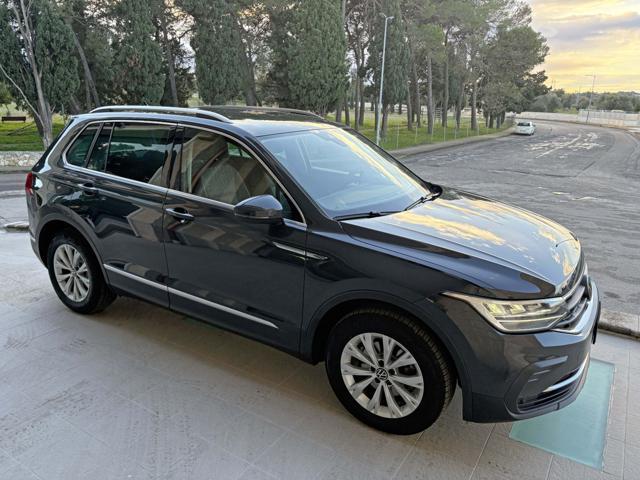 VOLKSWAGEN Tiguan 2.0 TDI 150 CV SCR DSG Life