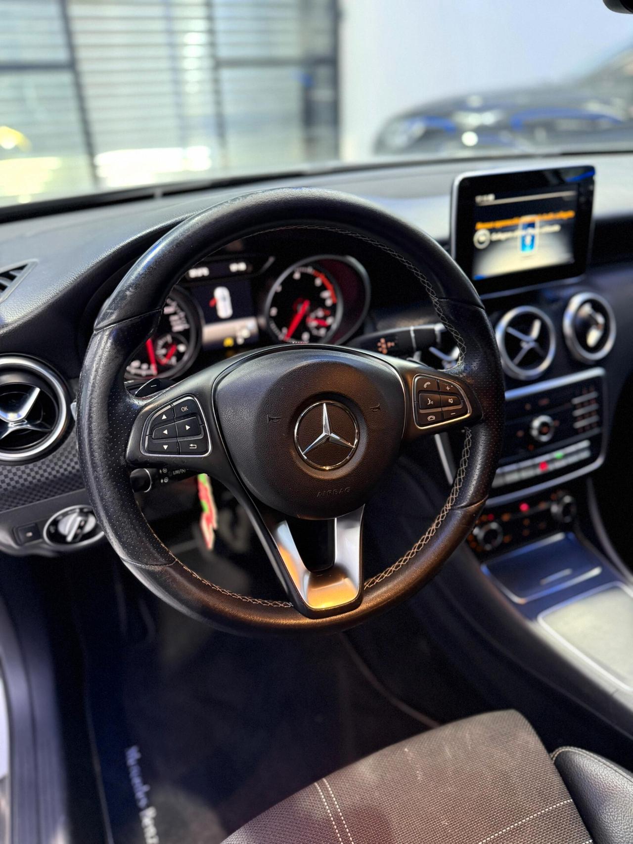 Mercedes-benz A 180 d Automatic Premium