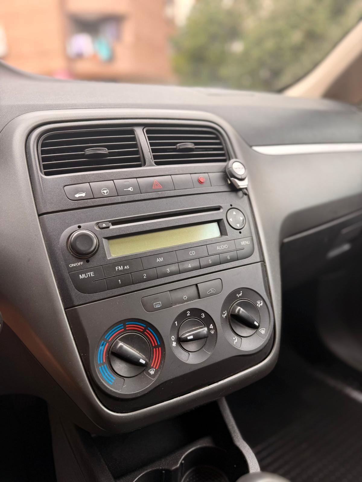 Fiat Grande Punto 1.3 MJT 75 CV 5 porte Active