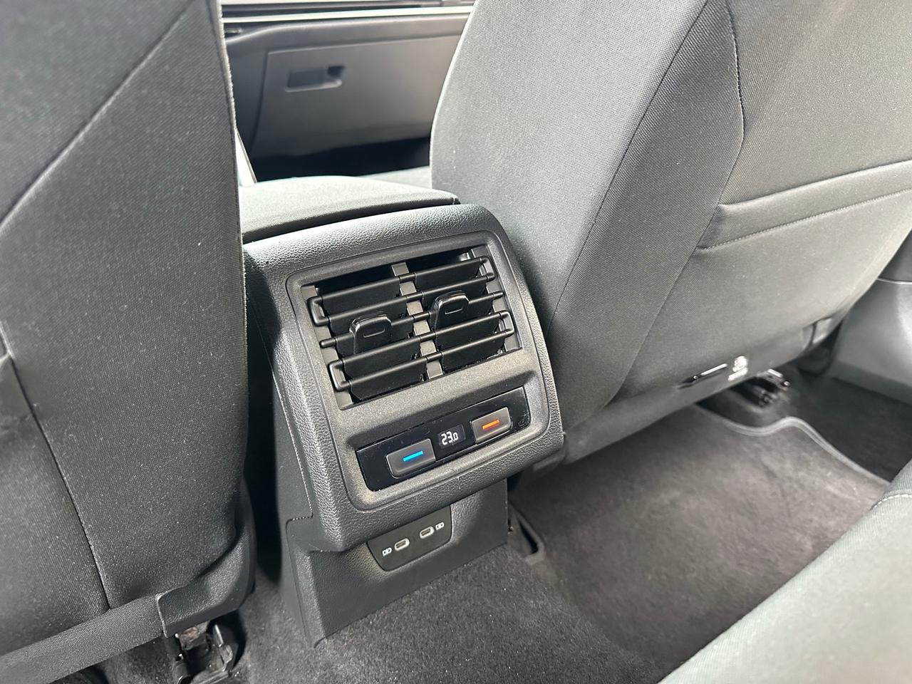 Volkswagen Golf 1.0 eTSI EVO DSG Life