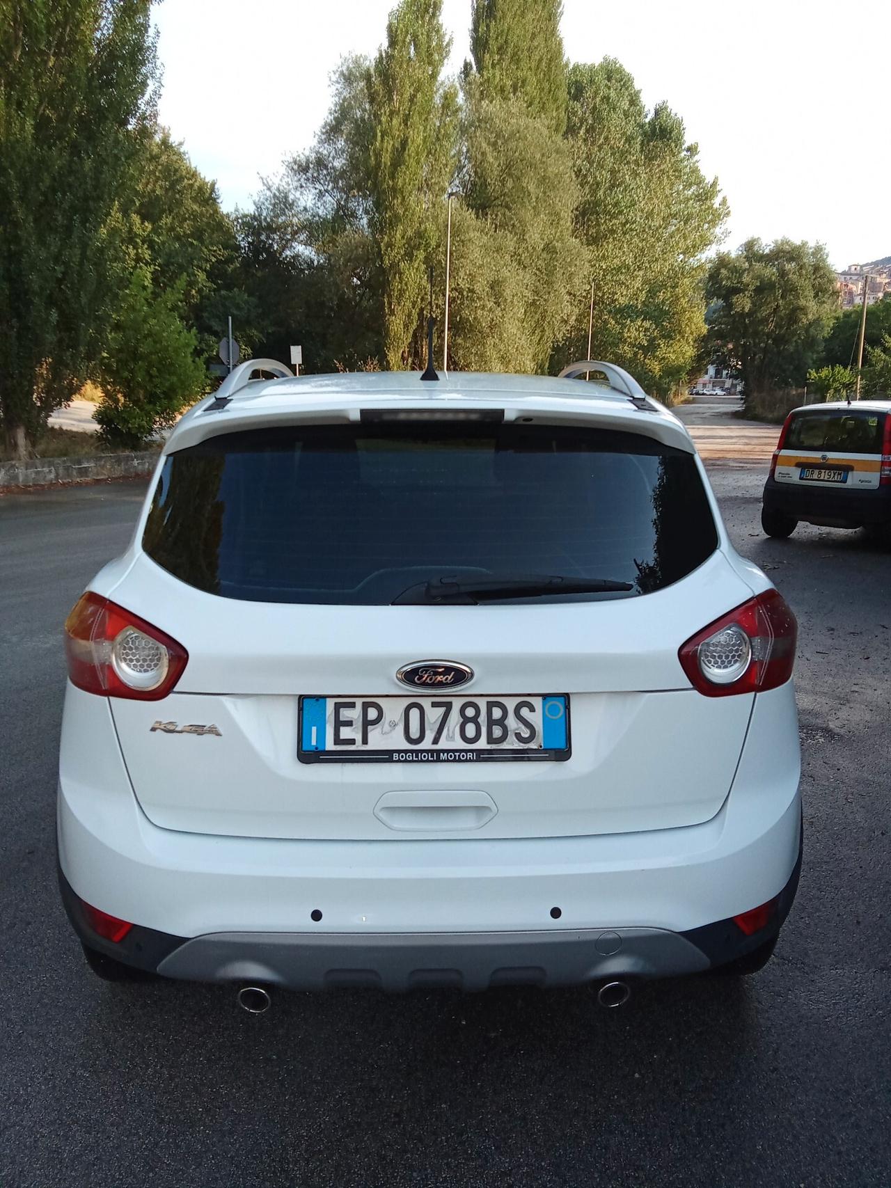 Ford Kuga 2.0 TDCi 140 CV 012