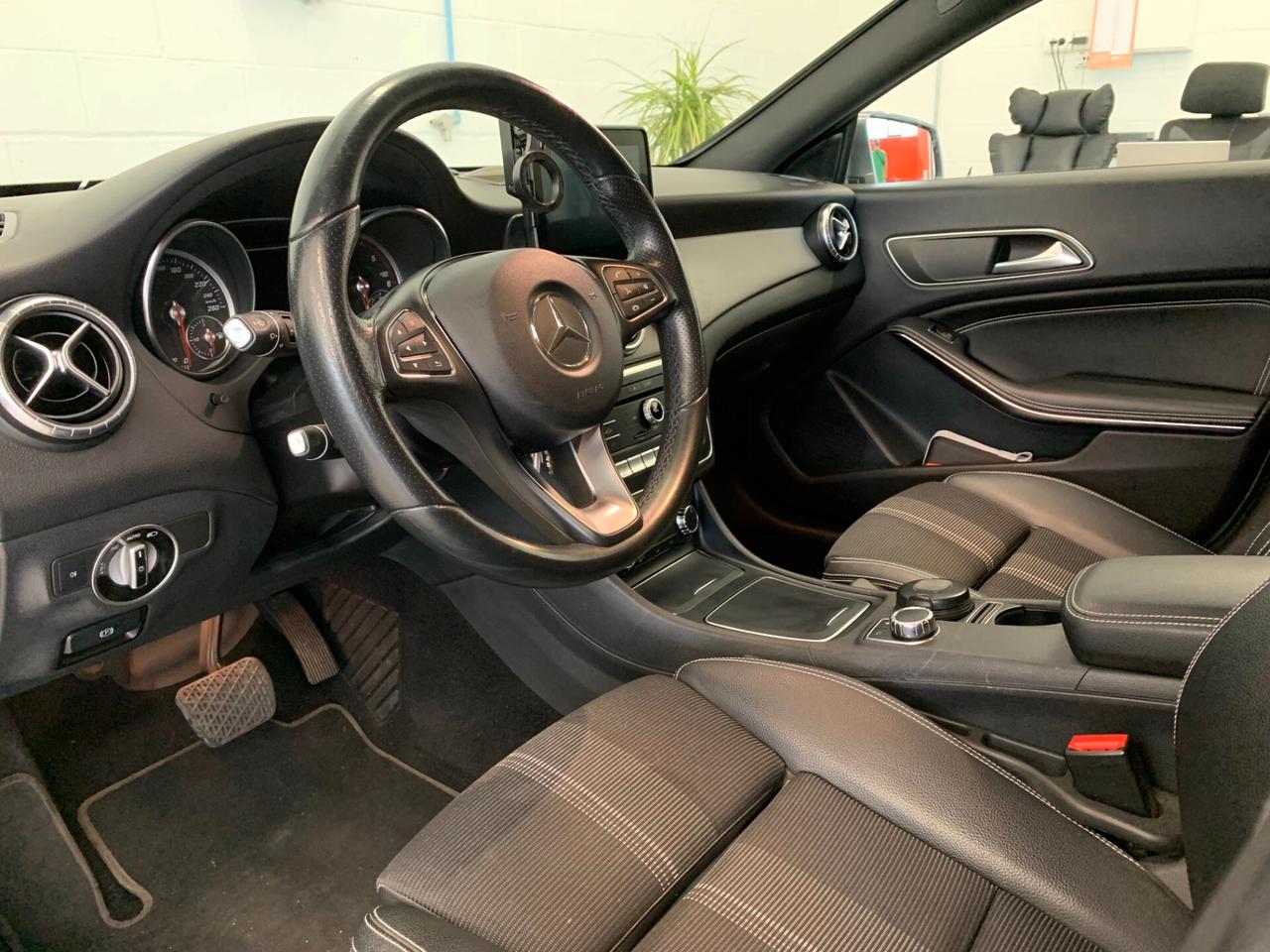 Mercedes-benz CLA 220 d Shooting Brake Automatic Sport