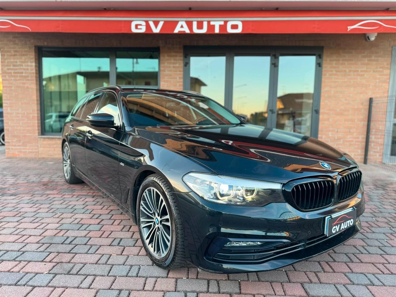 BMW 520d SPORT FULL OPTIONAL