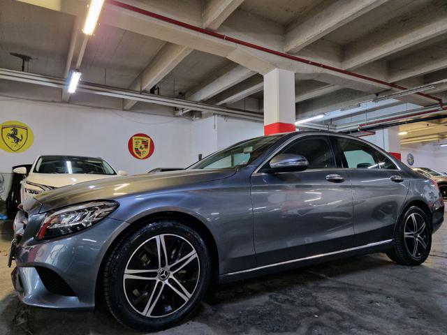 MERCEDES-BENZ C 180 DIESEL SPORT CV.122 RADAR + 17'+ FULL LED