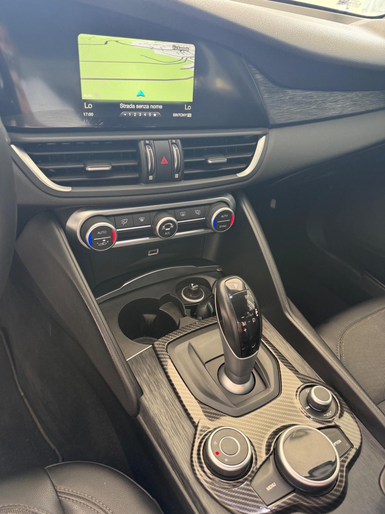 Alfa Romeo Giulia 2.2 160 cv AT8 Super FINANZIABILE