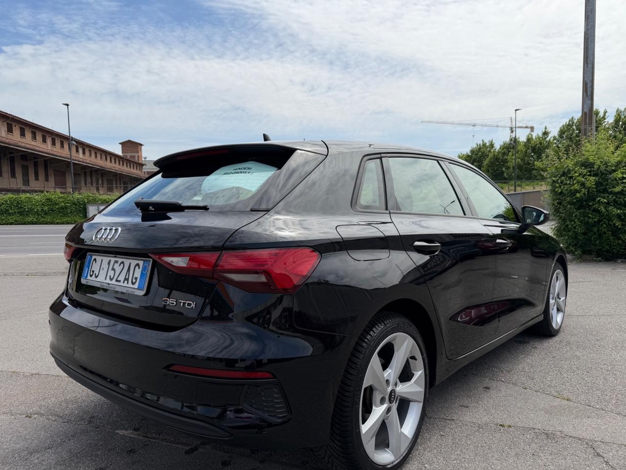 Audi A3 Sedan 35 TDI S tronic Business Advanced
