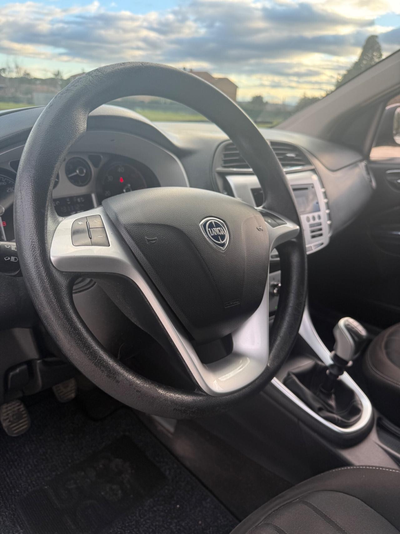 Lancia Delta Diesel 1.6 MTJ con 131 milaKM Uniproprietà