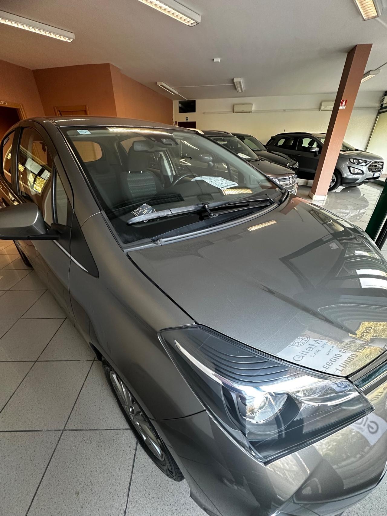 Toyota Yaris 1.0 5 porte
