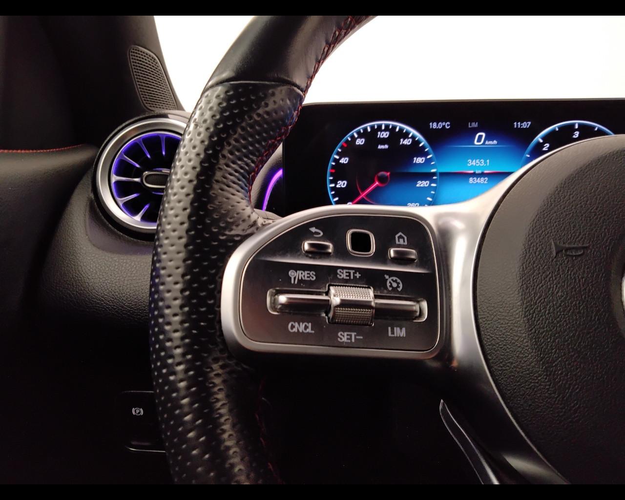 Mercedes-Benz GLB - X247 2019 - GLB 200 d Premium auto