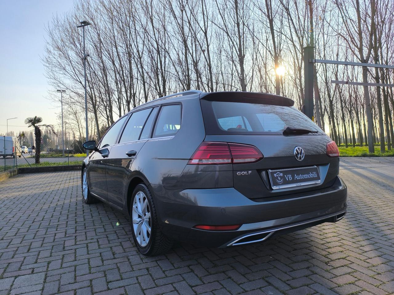 Volkswagen Golf Variant 2.0 TDI Executive BlueMotion Technology