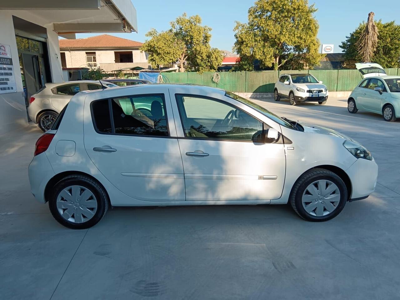 Clio 1.2 16V "OTTIME CONDIZIONI"