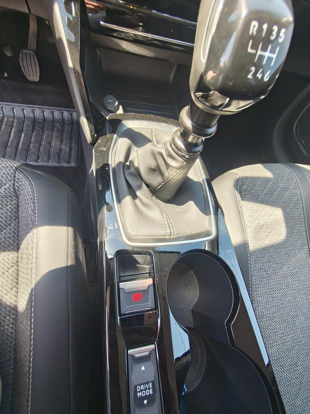 Peugeot 208 PureTech 100 Stop&Start 5 porte Allure