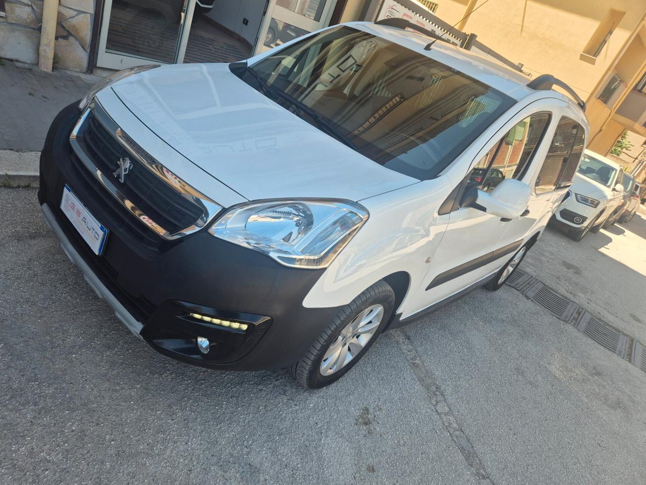 PEUGEOT PARTNER 5 POSTI ANNO 2016 1.6 HDI KM CERTIF