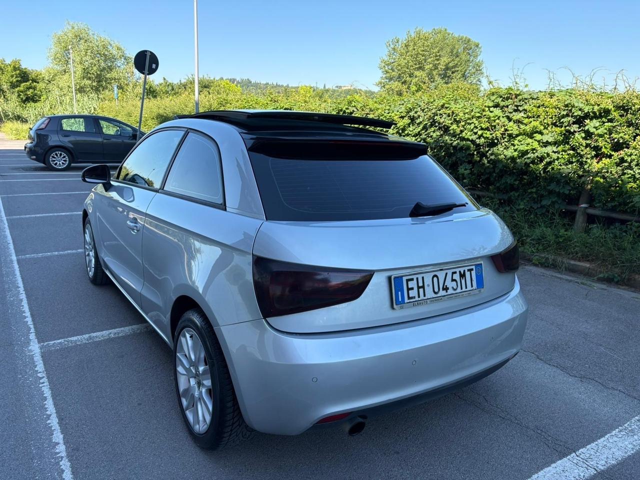 Audi A1 1.6 TDI 105 CV Attraction 281.000 KM TETTUCCIO APRIBILE