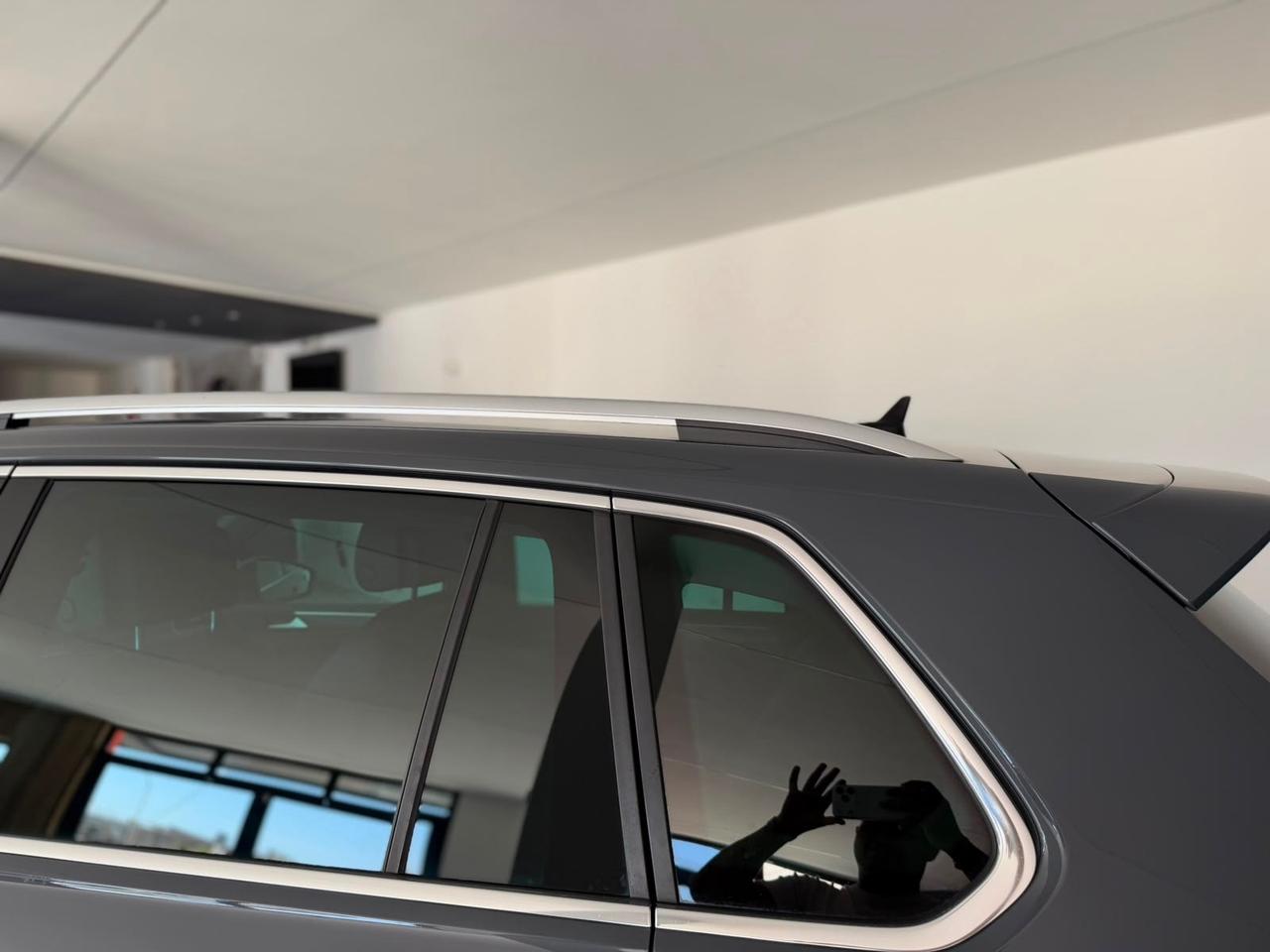 Volkswagen Tiguan 2.0 TDI 150 CV SCR DSG R-Line