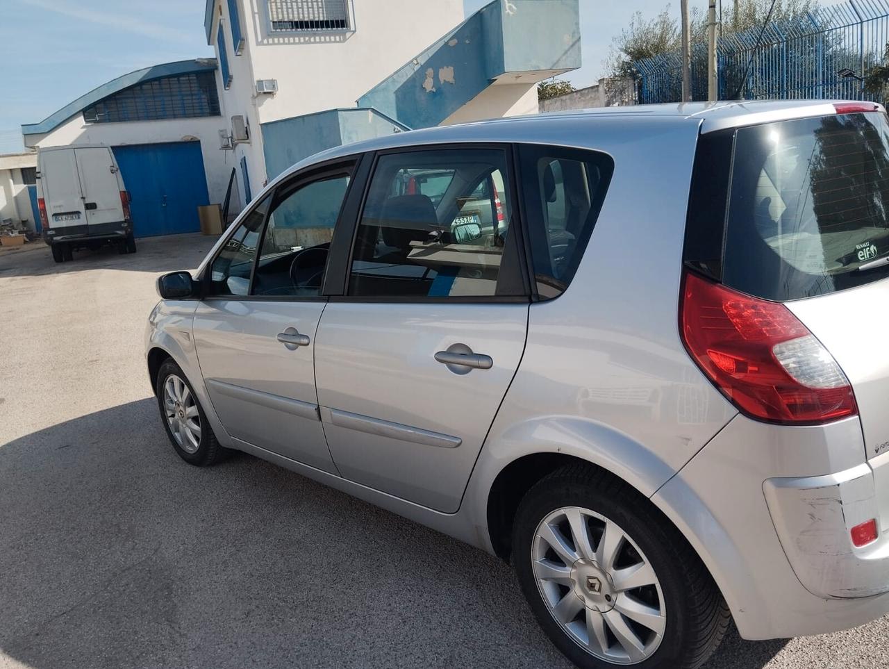 Renault Scenic Scénic 1.5 dCi 105CV SERIE SPECIALE PLAYSTATION PORTABLE