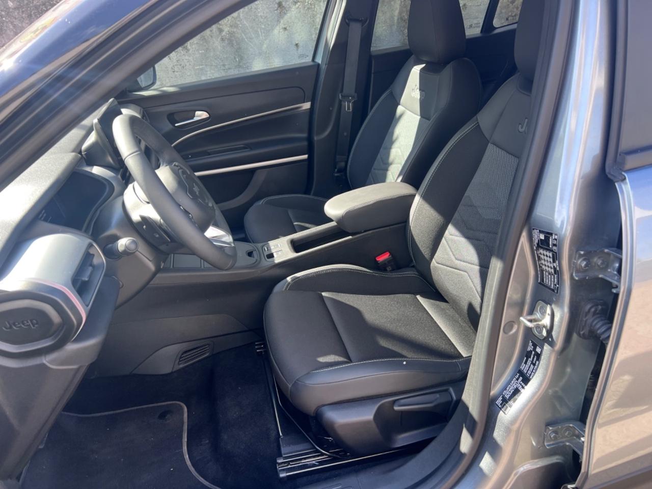 Jeep Avenger 1.2 Turbo 100 CV MHEV Summit