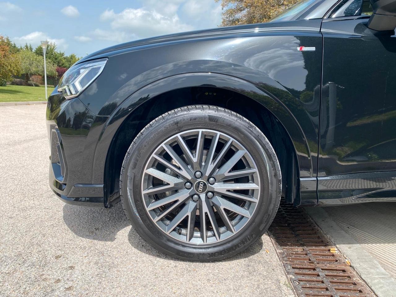 Audi Q3 35 TFSI S line edition