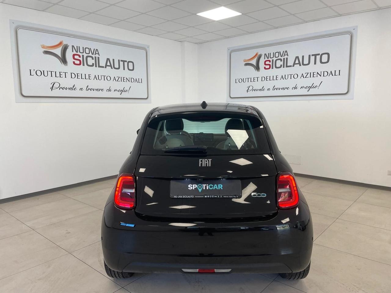 Fiat 500 La Prima Berlina 42 kWh