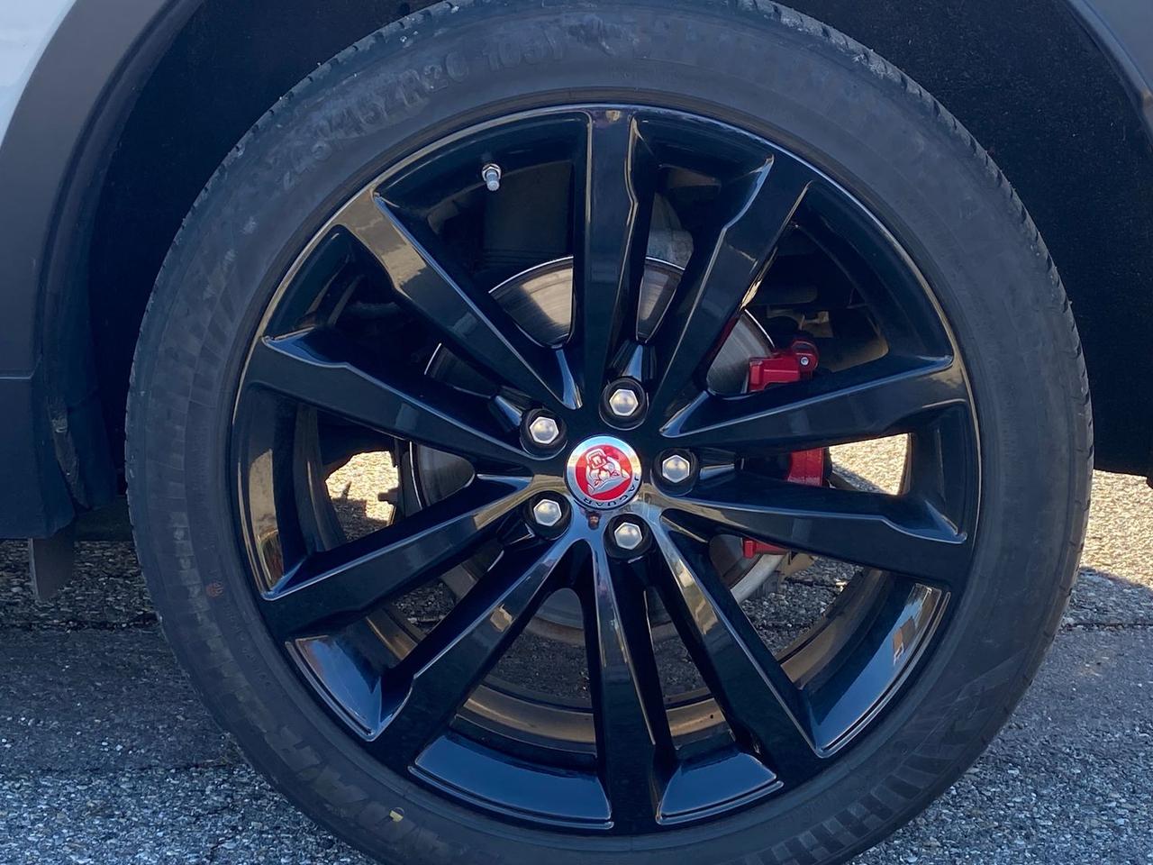 Jaguar E-Pace R-Dynamic HSE D 150 #8021