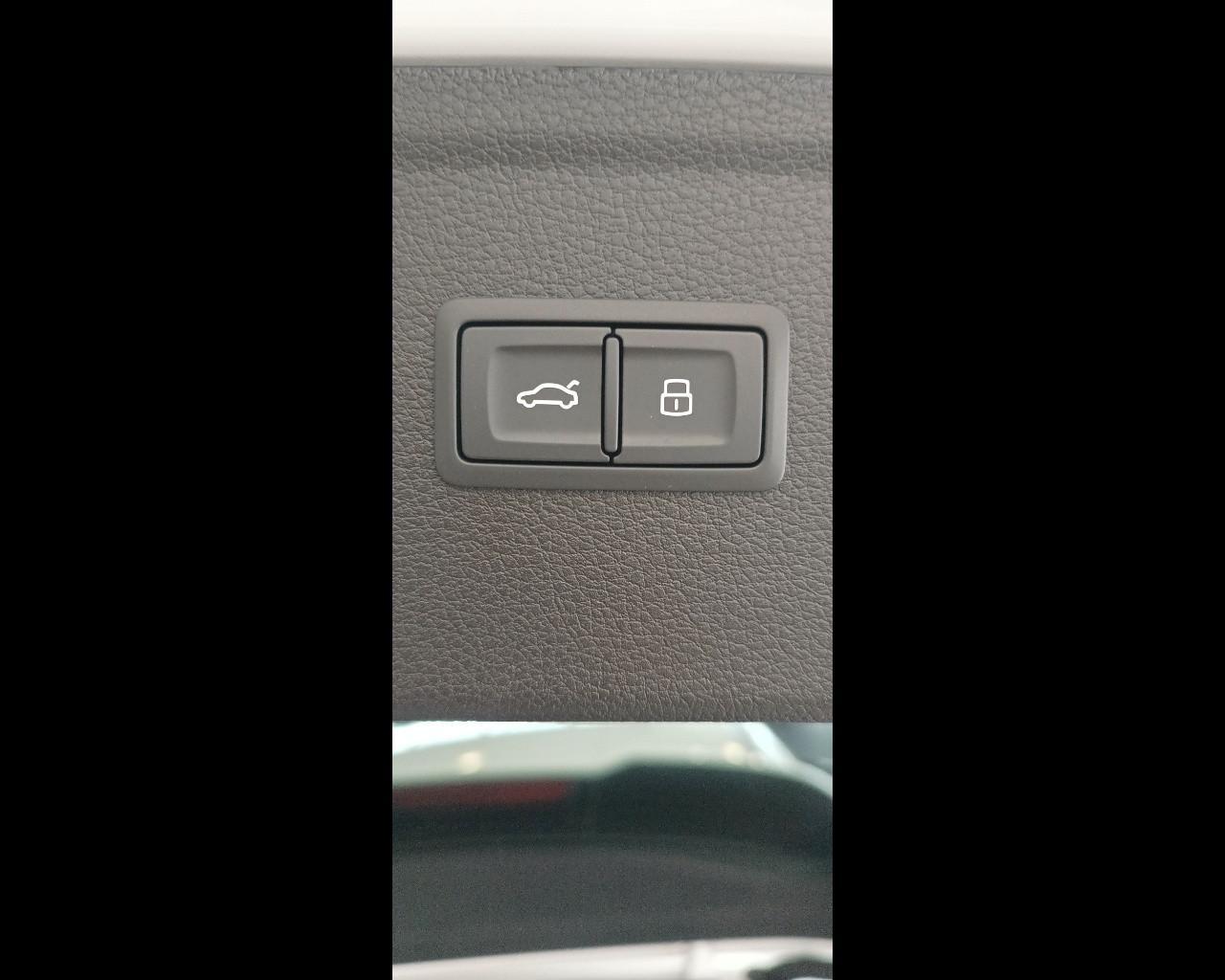 AUDI Q5 55 TFSIe S-TRONIC QUATTRO S-LINE PLUS