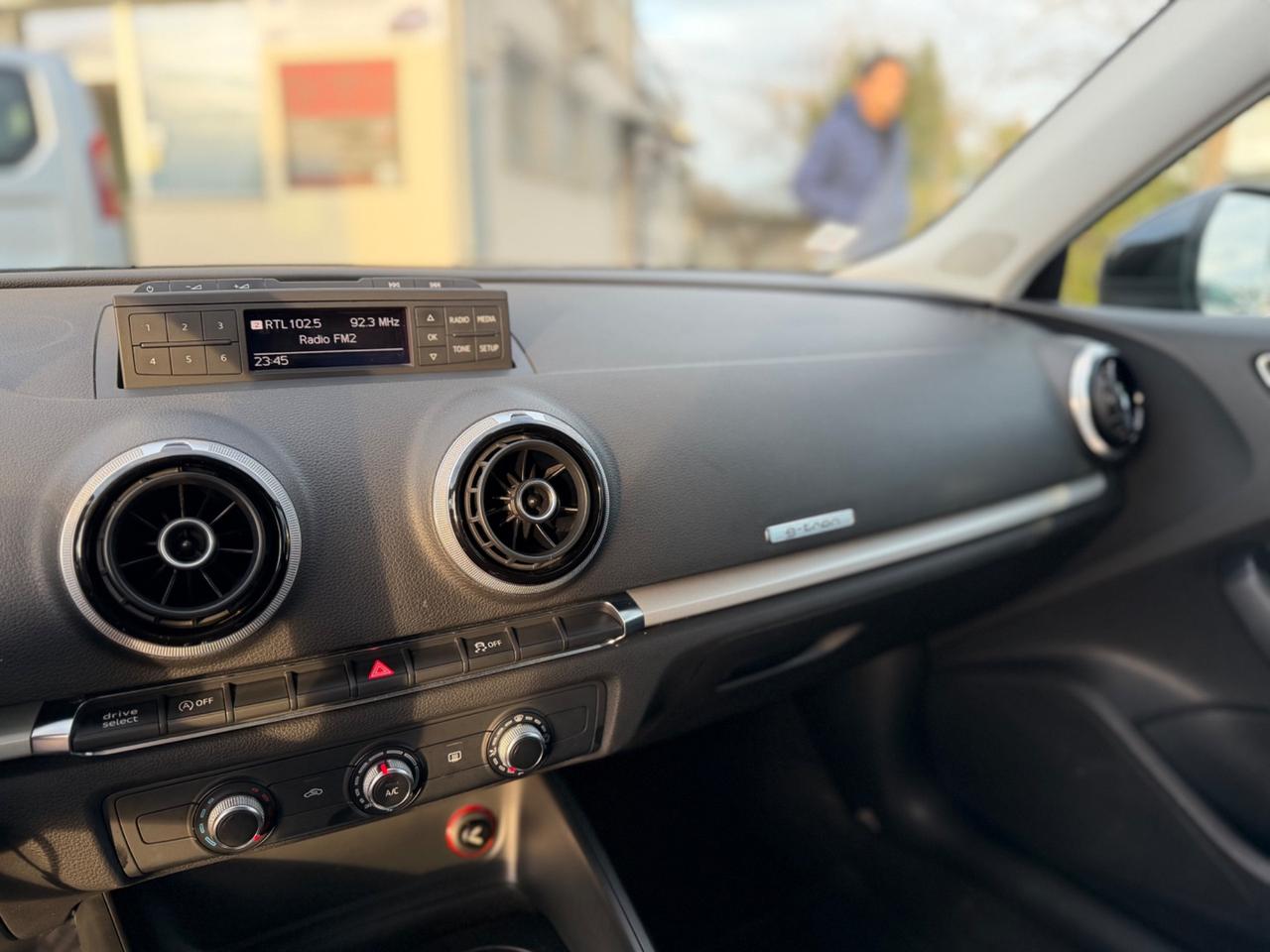 Audi A3 SPB 1.4 TFSI g-tron Ambiente NEOPATENTATI