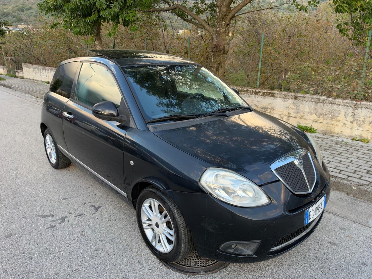 Lancia Ypsilon 1.3 MJT 75 CV Tetto apribile 2011