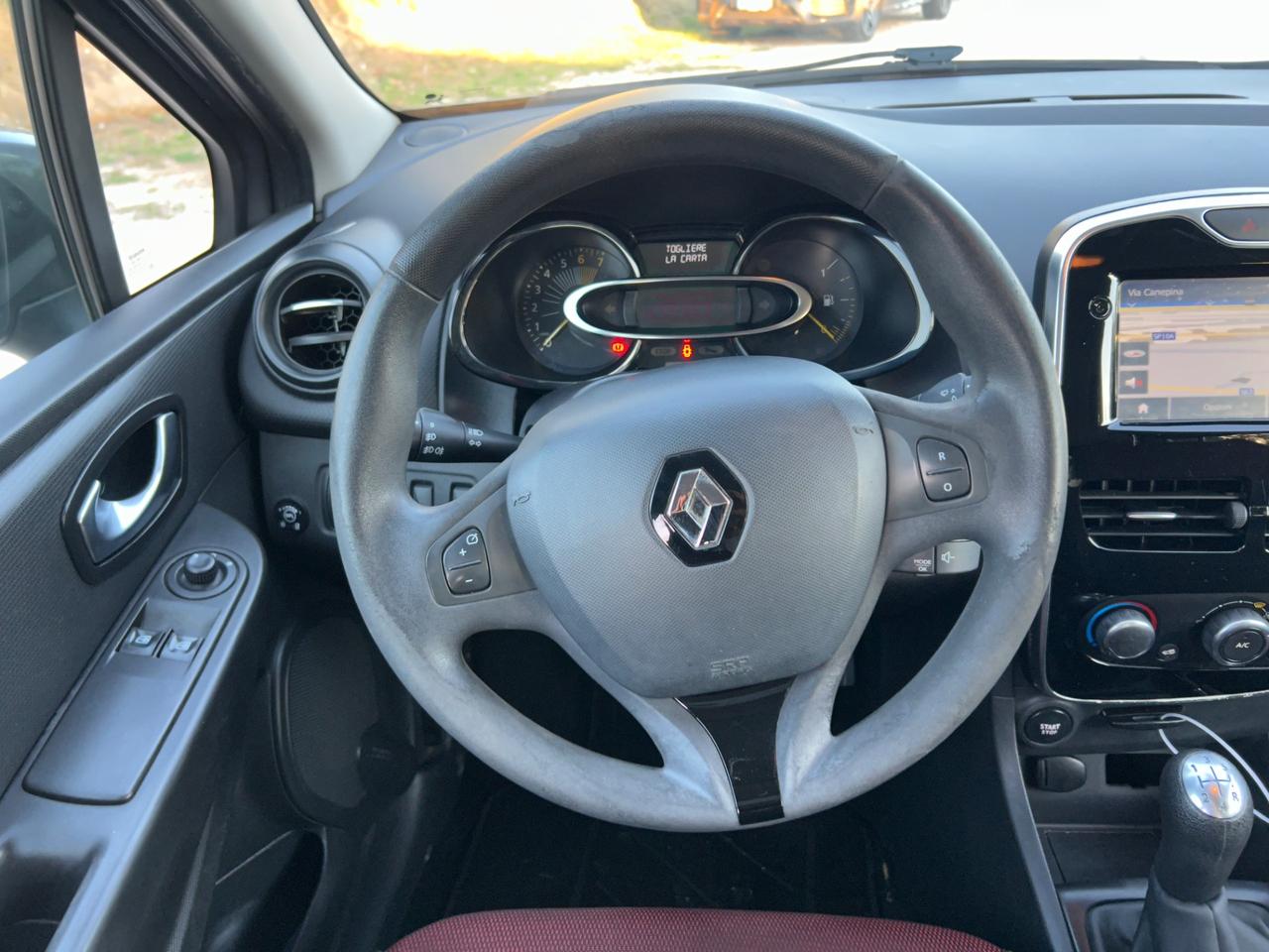 Renault Clio 1.2 75CV GPL 5 porte neopatentati permute