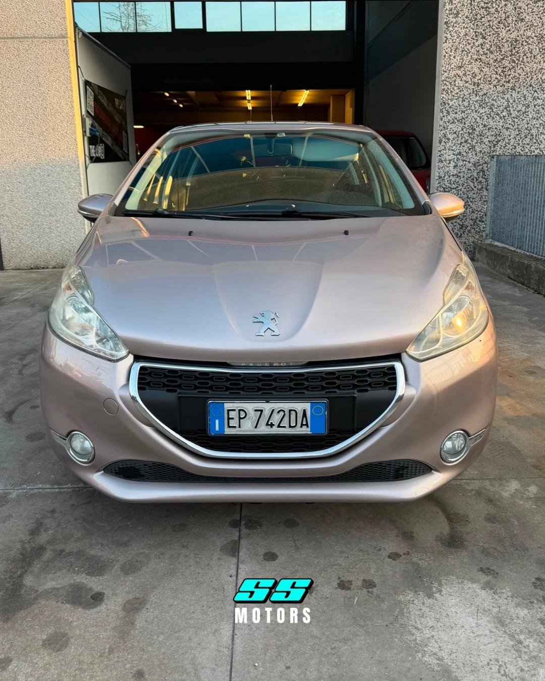 Peugeot 208 1.2 VTi 82 CV 5 porte Allure