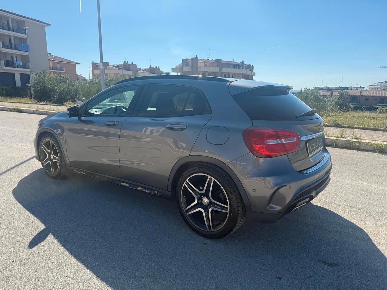 Mercedes-benz GLA 200 Premium AMG 2.2 CDI 136cv