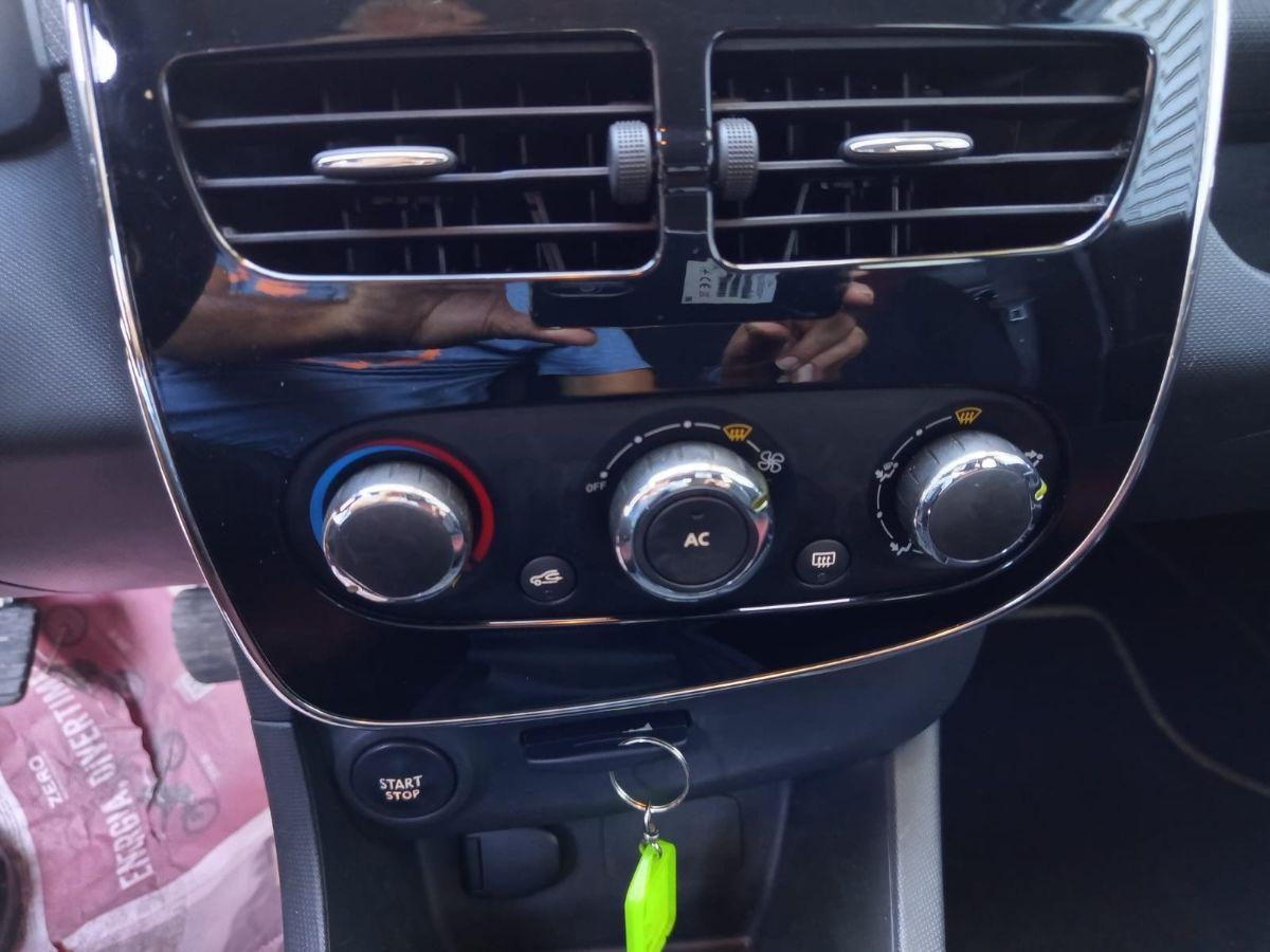 RENAULT Clio 1.5 dCi 8V 75 CV 5p. Live NAV.