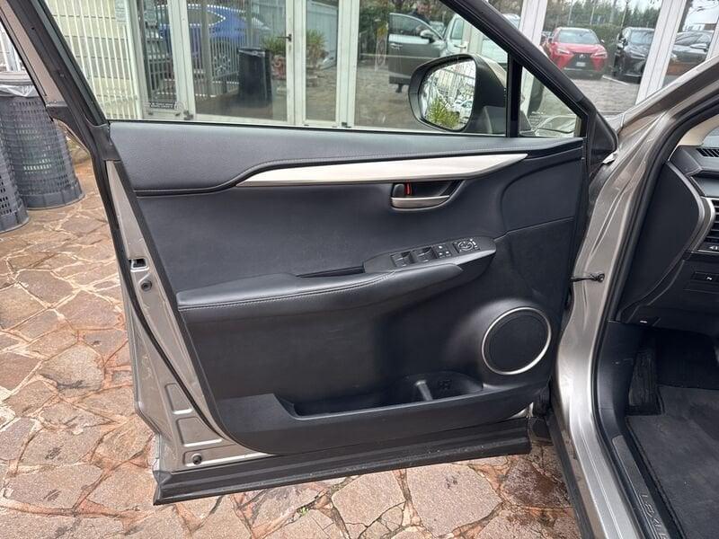 Lexus NX NX 300 Hybrid 4WD Executive