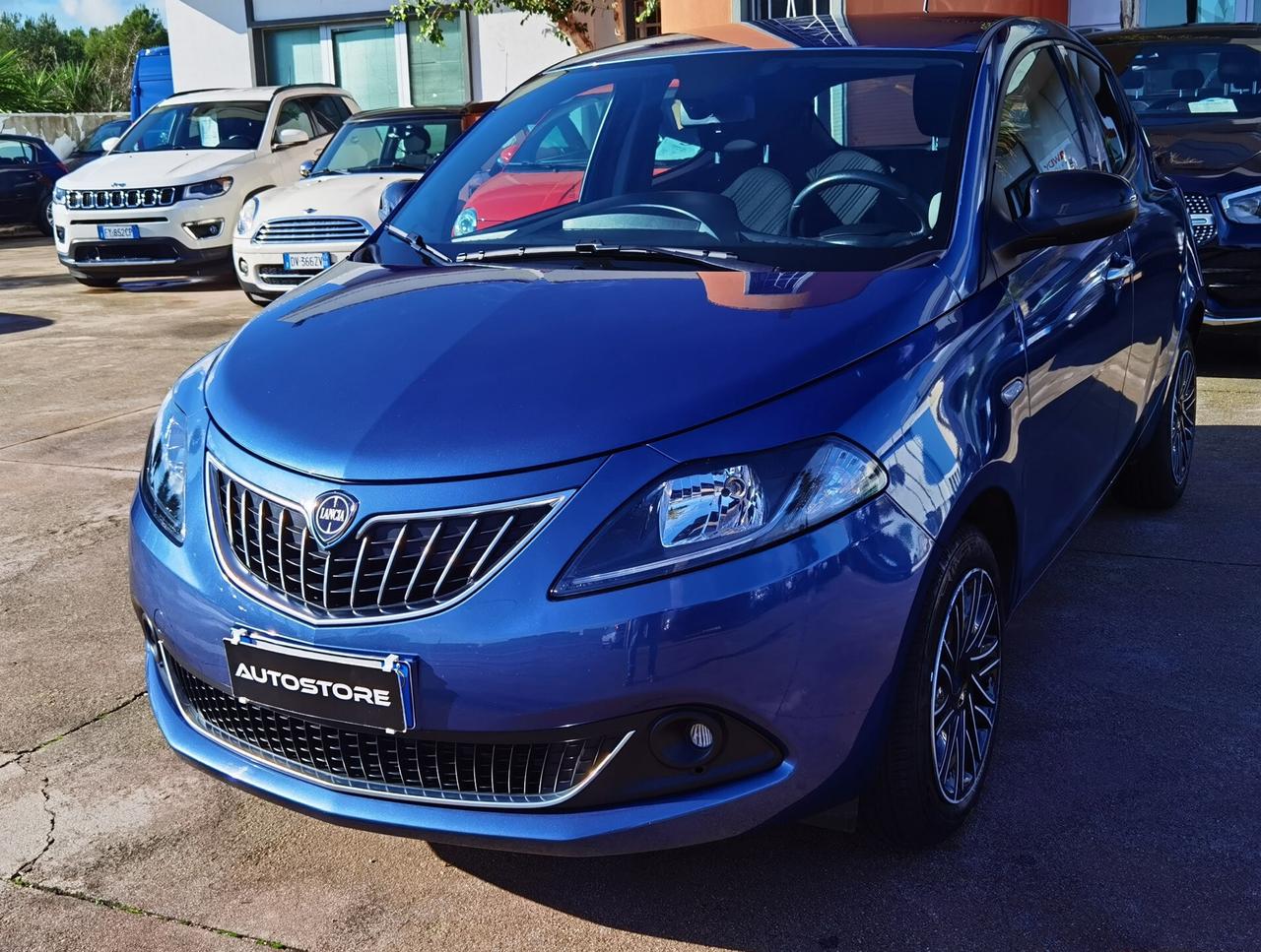 Lancia Ypsilon 1.0 FireFly 5P Hy Ecochic Gold