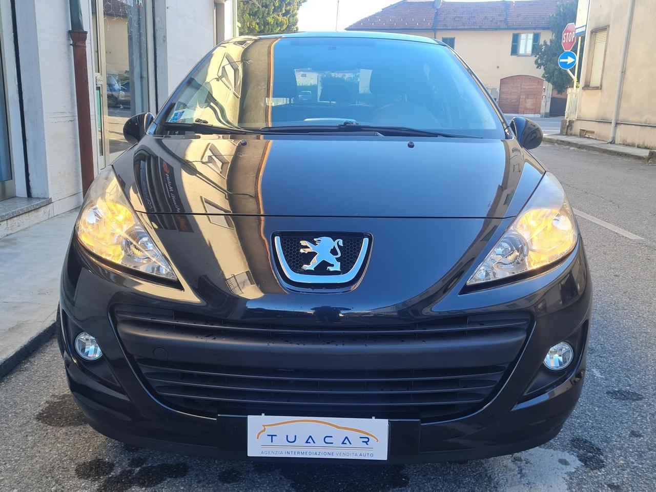 Peugeot 207 1.4 HDI FAP 70 X-Line #8141