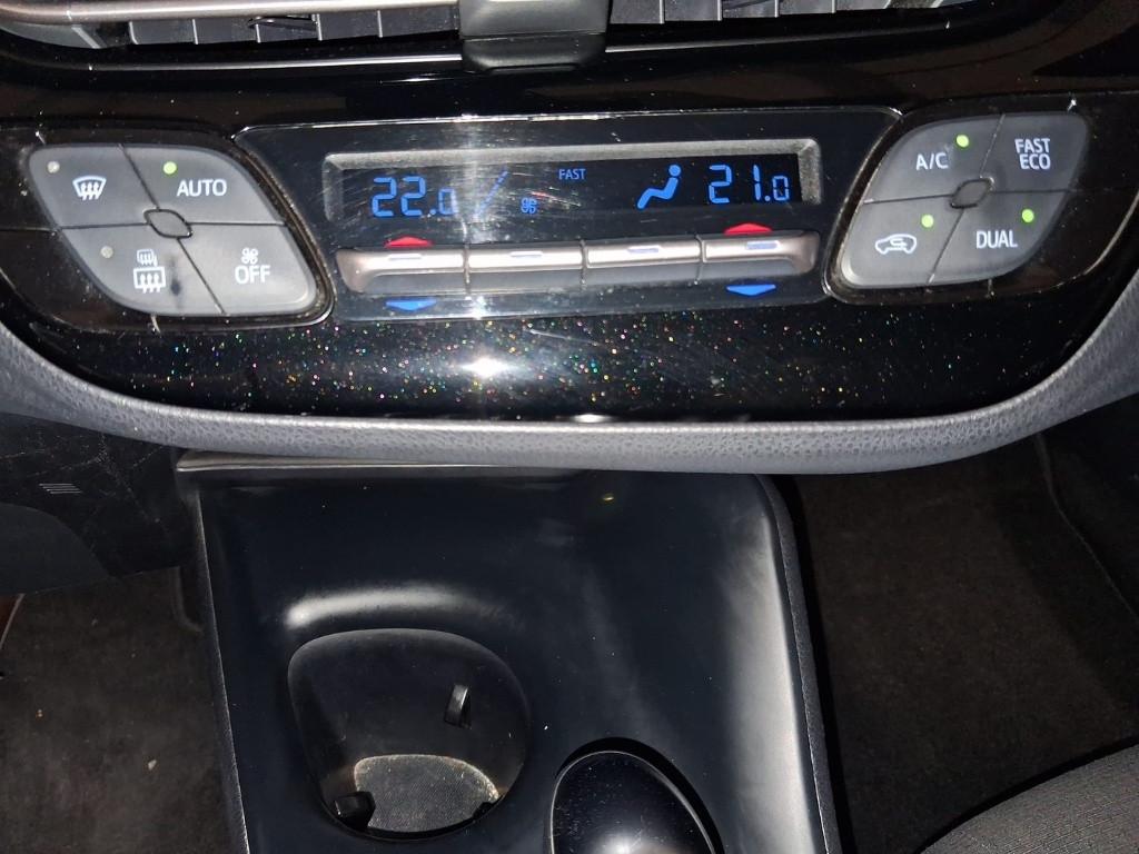 TOYOTA C-HR (2016-2023) - C-HR 1.8 Hybrid E-CVT Active