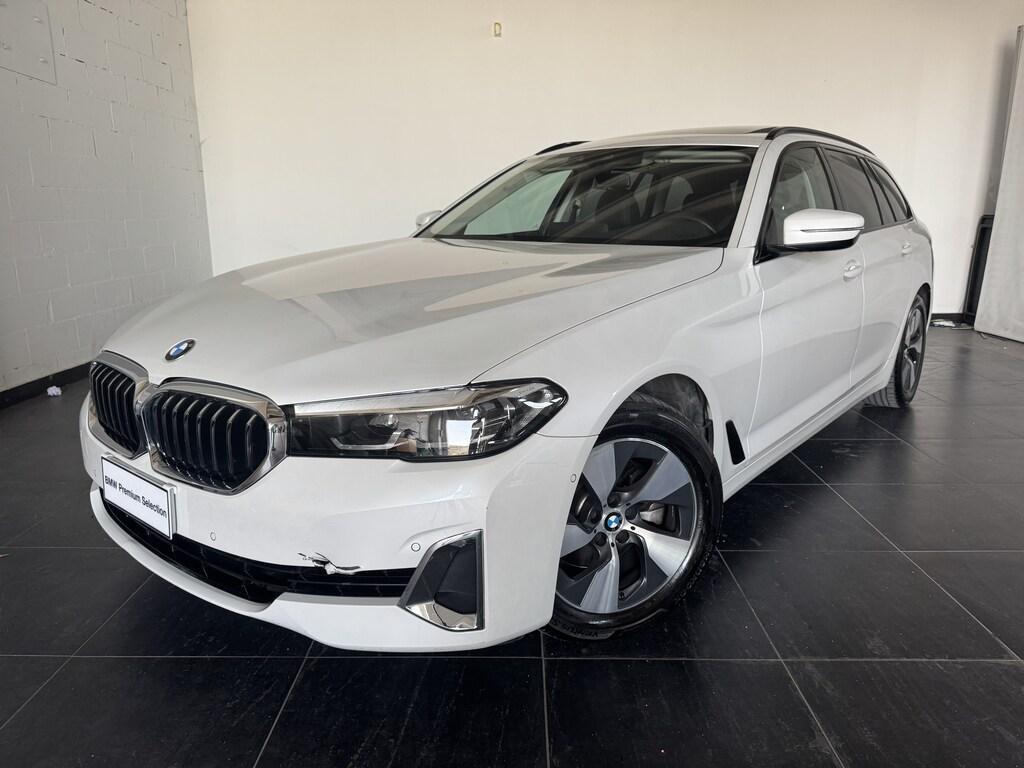 BMW Serie 5 Touring 520 d Mild Hybrid 48V Luxury xDrive Steptronic