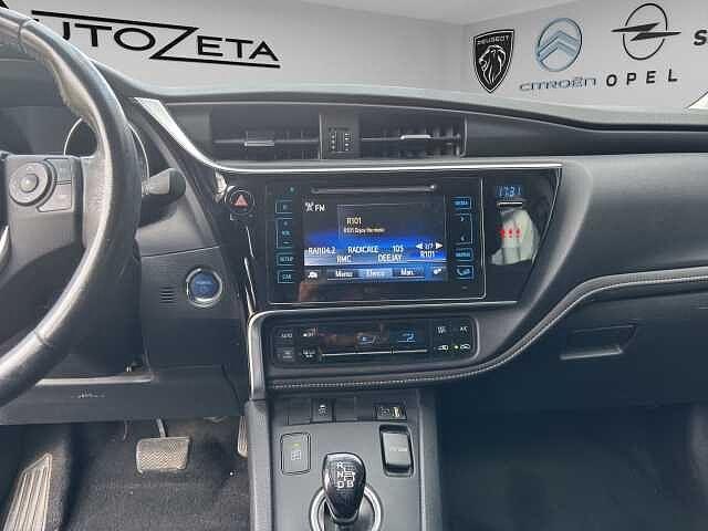 Toyota Auris 1.8 Hybrid Cool