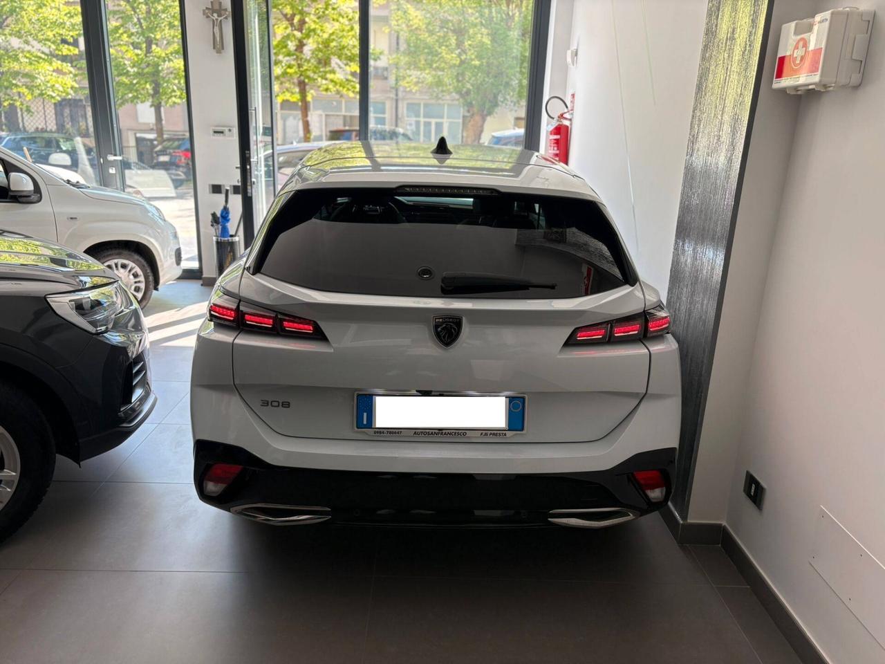 Peugeot 308 1.5 EAT8 Allure 130cv - 2024
