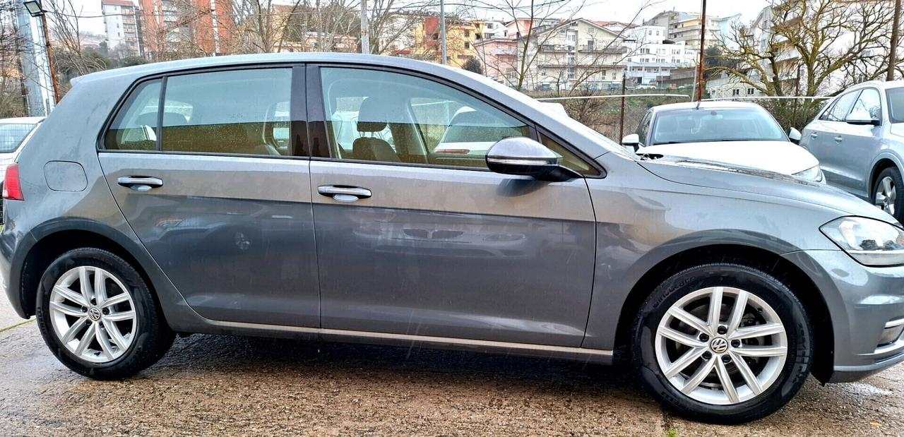 VOLKSWAGEN GOLF 7.5 2.0 TDI 150 CV DSG