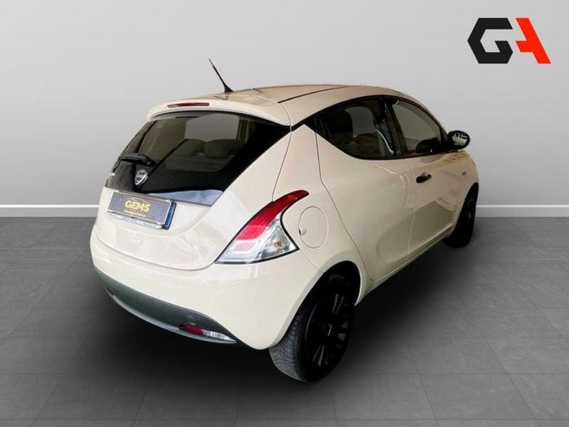 Lancia Ypsilon 1.2 69 CV 5 porte Elefantino Blu