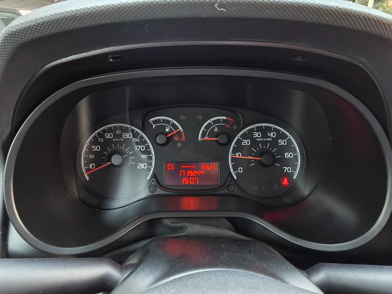 Fiat Doblo 1.6 MULTIJET 105cv / VETTURA 5 POSTI
