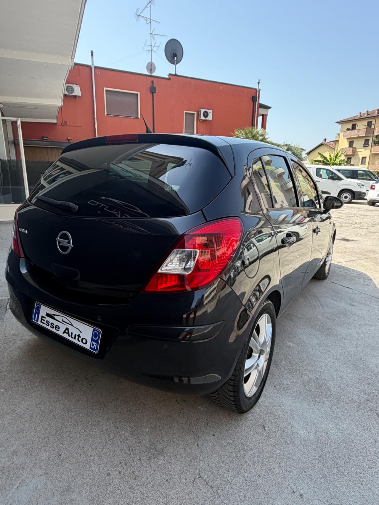 Opel Corsa 1.2 85CV 5 porte GPL-TECH Club